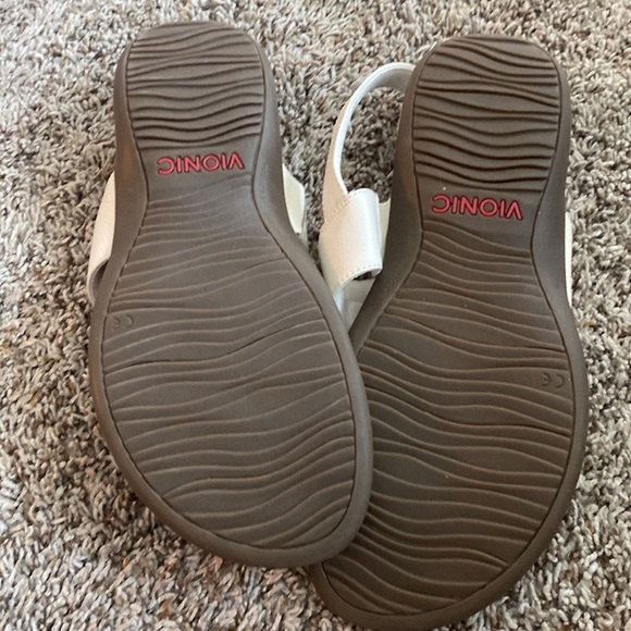 Vionic Women's Rest Tala T-Strap Sandal 10 - Picture 5 of 10